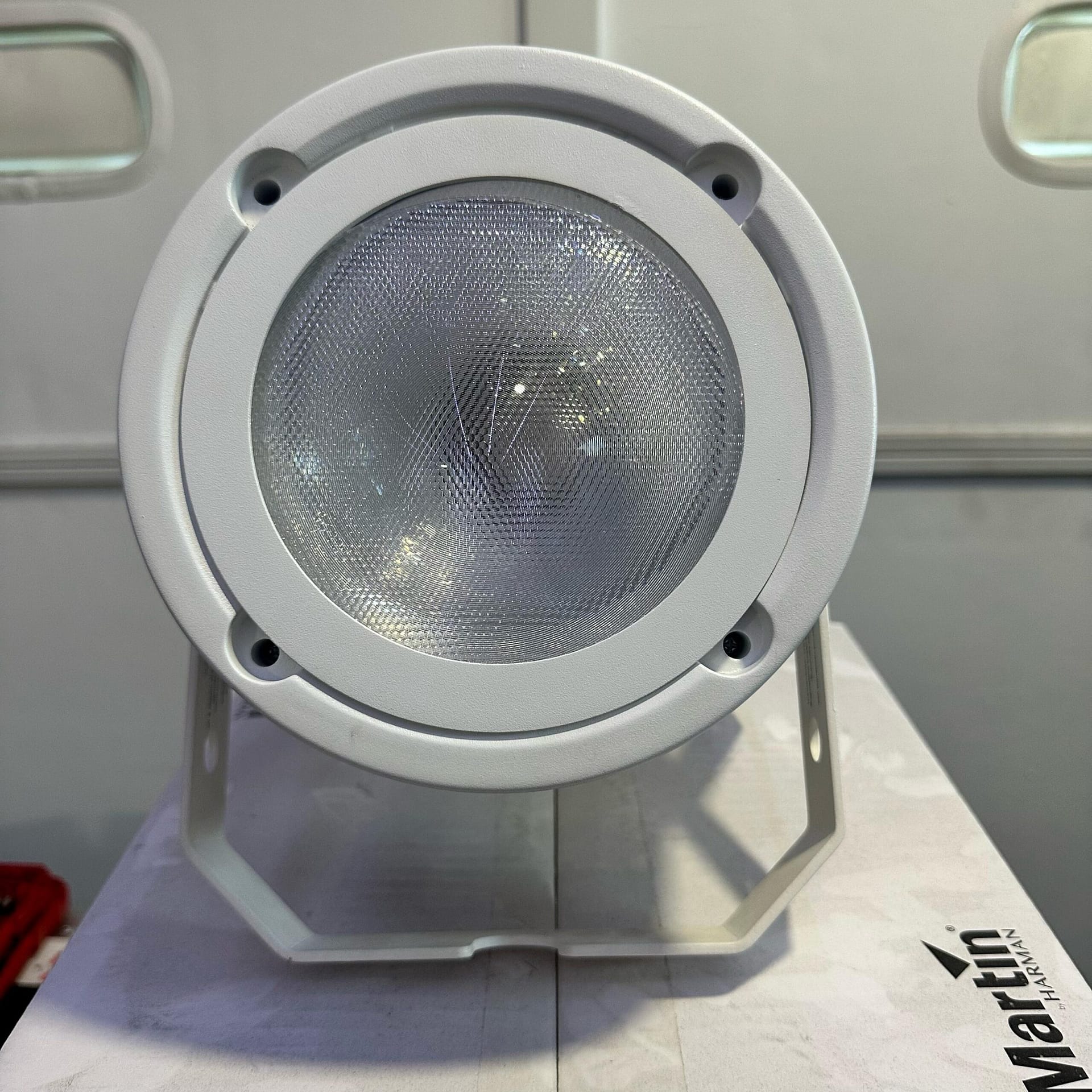 Martin Rush Par 3 RGB Wash White Housing - Image 2