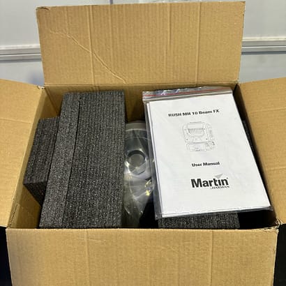 Martin Rush MH10 Beam FX RGBW LED Like New - Image 8